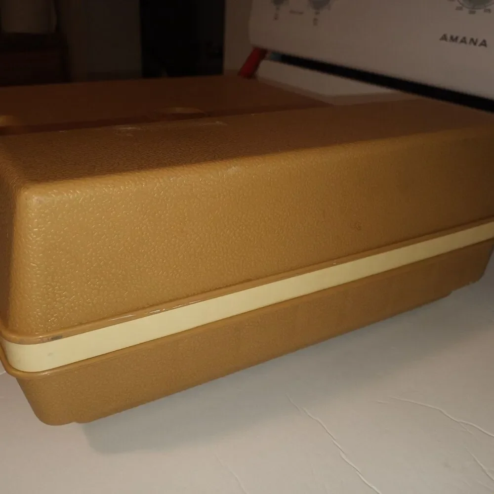 FISHER PRICE MODEL 825 CHILD'S RECORD PLAYER 45s & 33s vintage 1978 WORKS